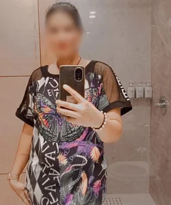 Call Girl Delhi Seema